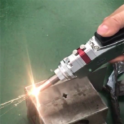 织链激光焊接机具有哪些使用特性？